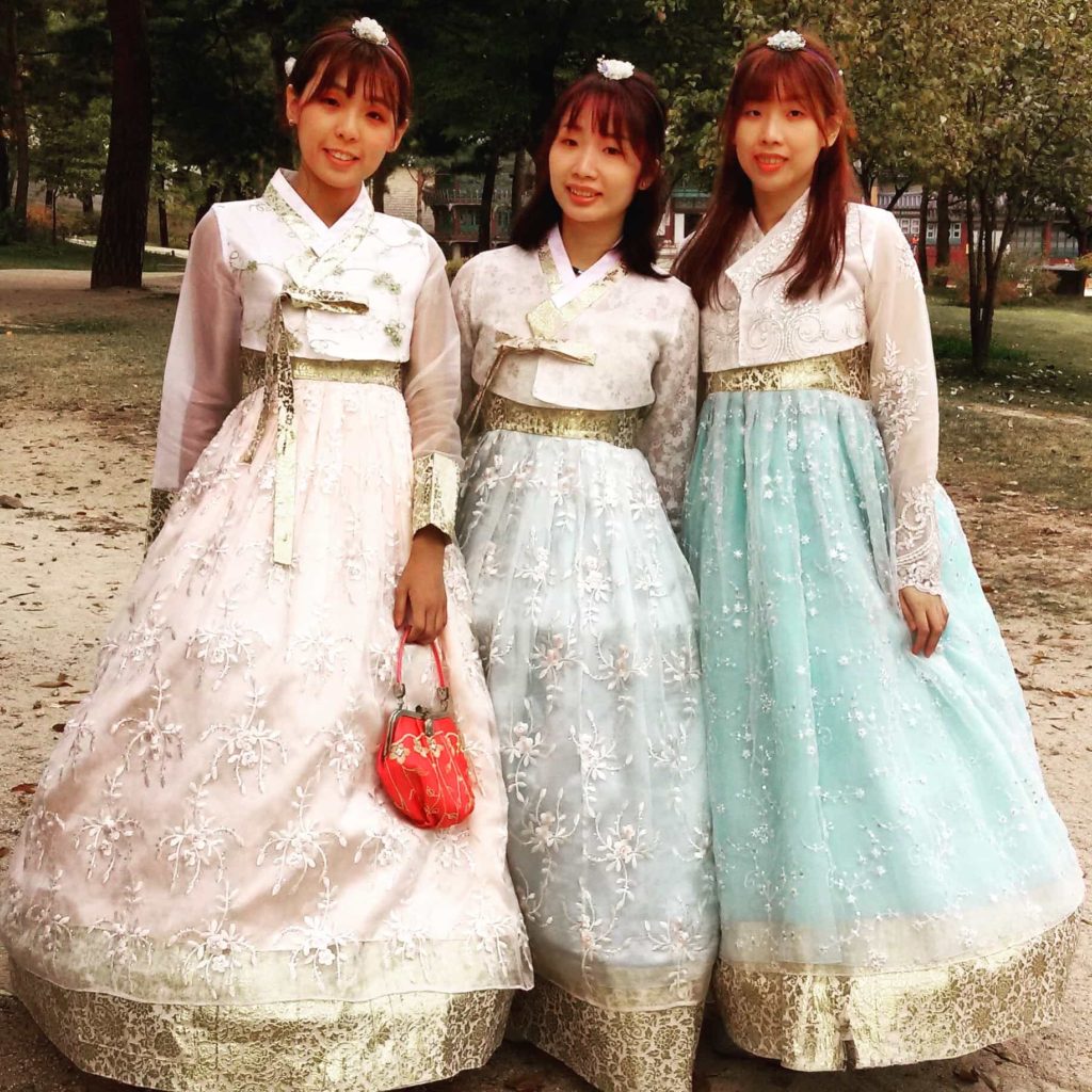 Rent a Hanbok in Seoul south Korea