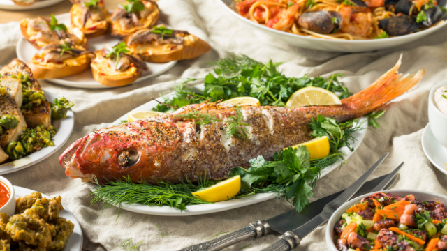 Italian christmas menu, cookies and traditions